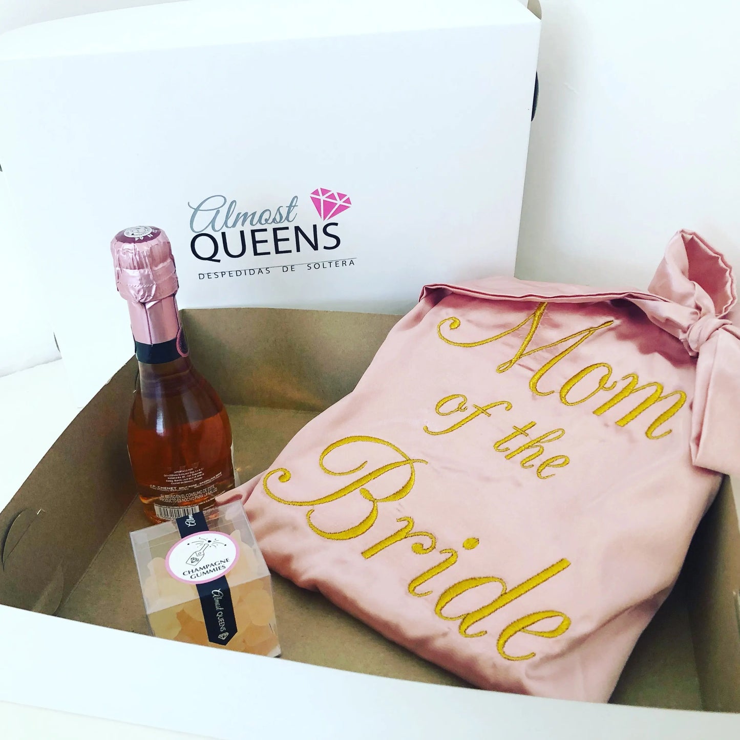 Bata de satín bordada personalizada – Mamá de la Novia Almost Queens