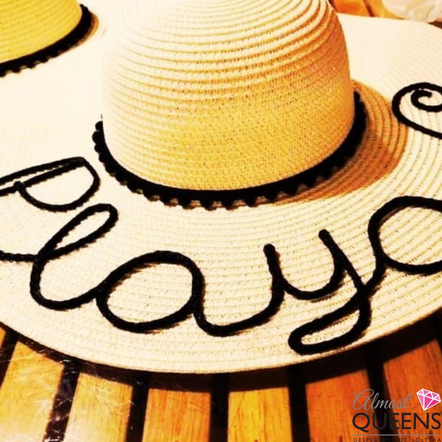 Sombrero para playa con Bolitas