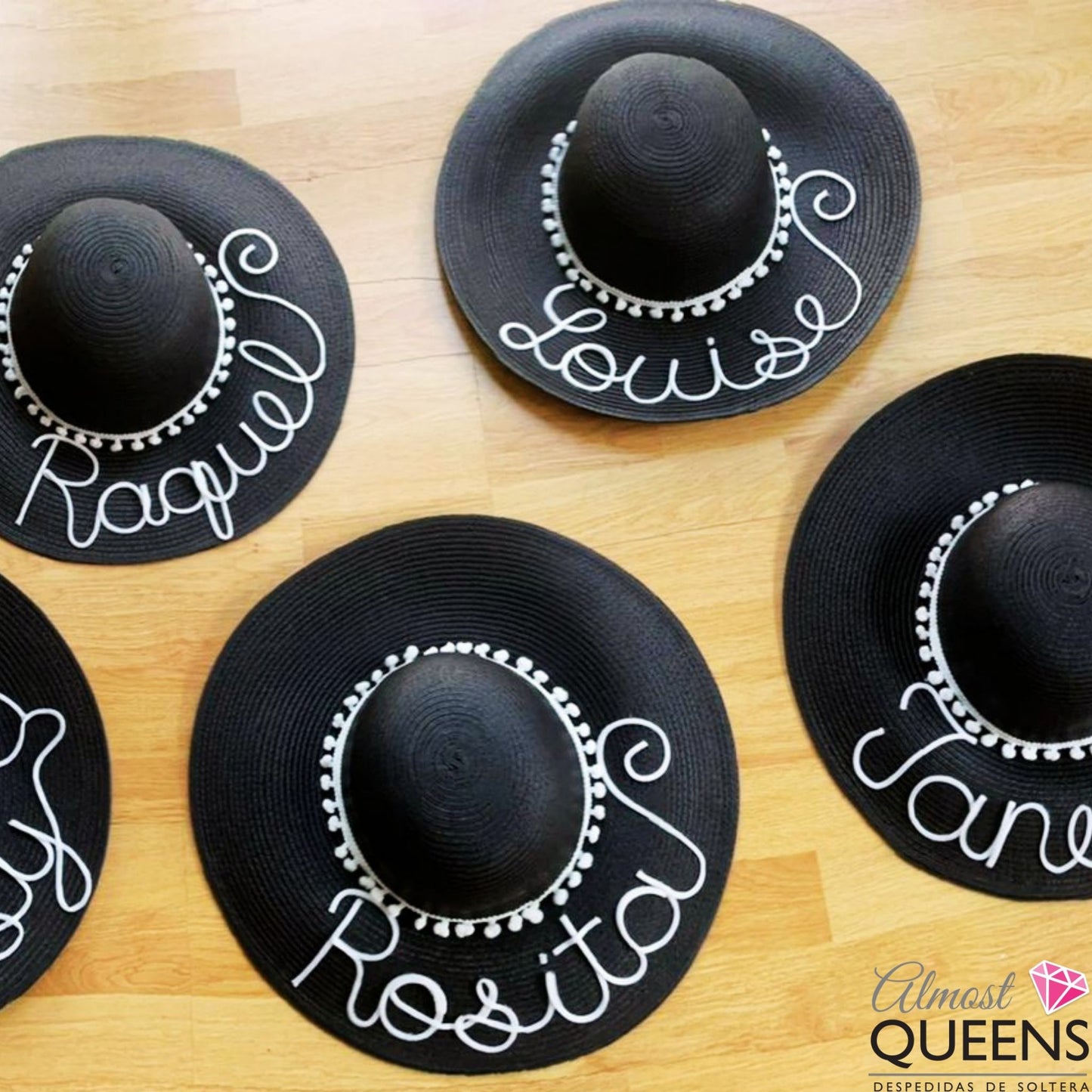 Sombrero para playa con Bolitas