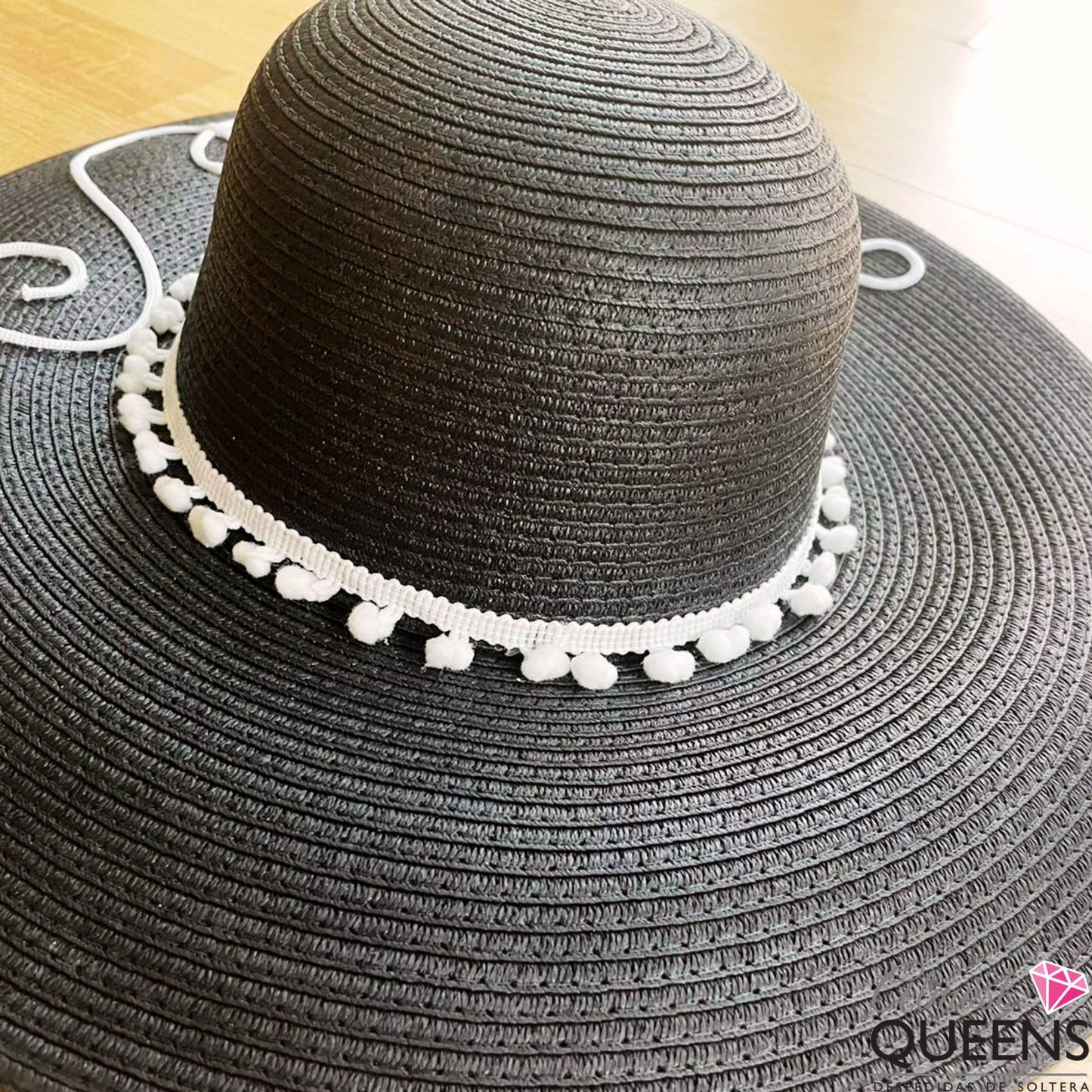 Sombrero para playa con Bolitas