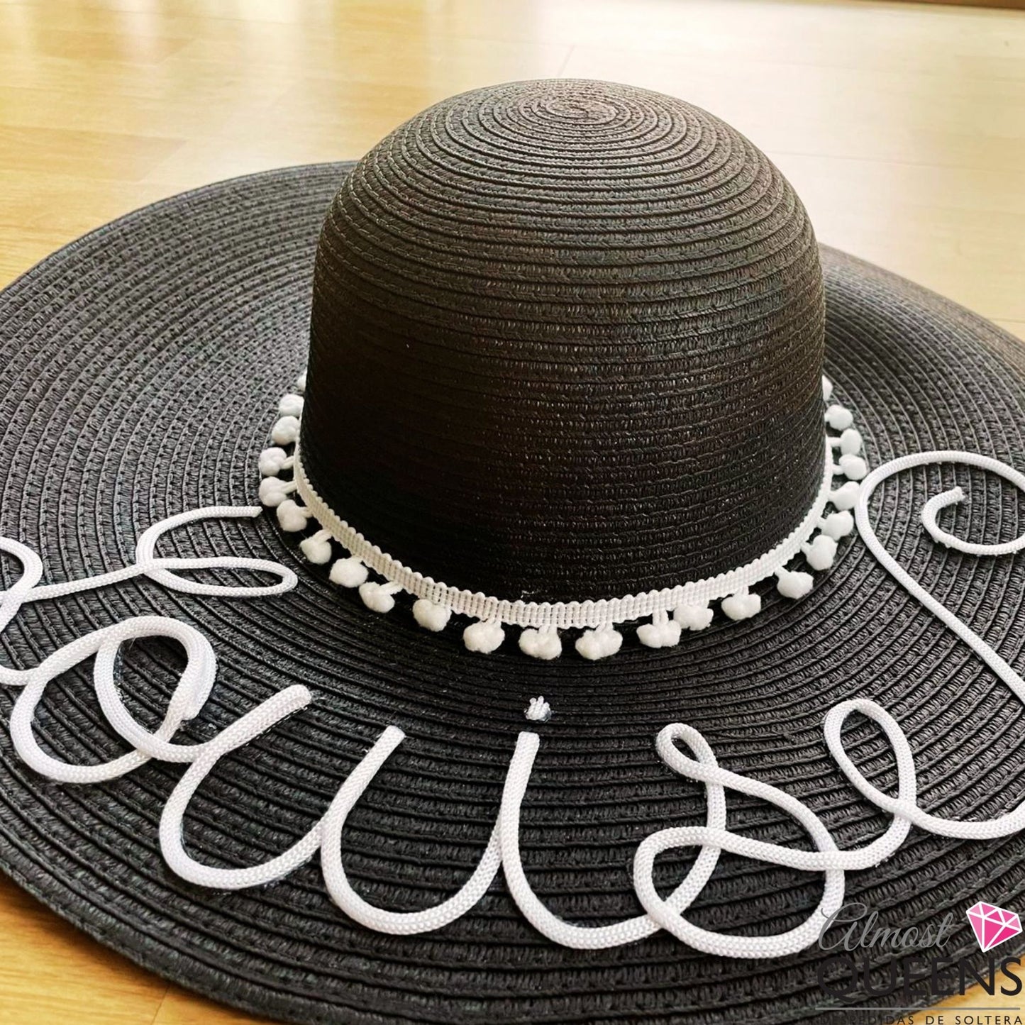Sombrero para playa con Bolitas